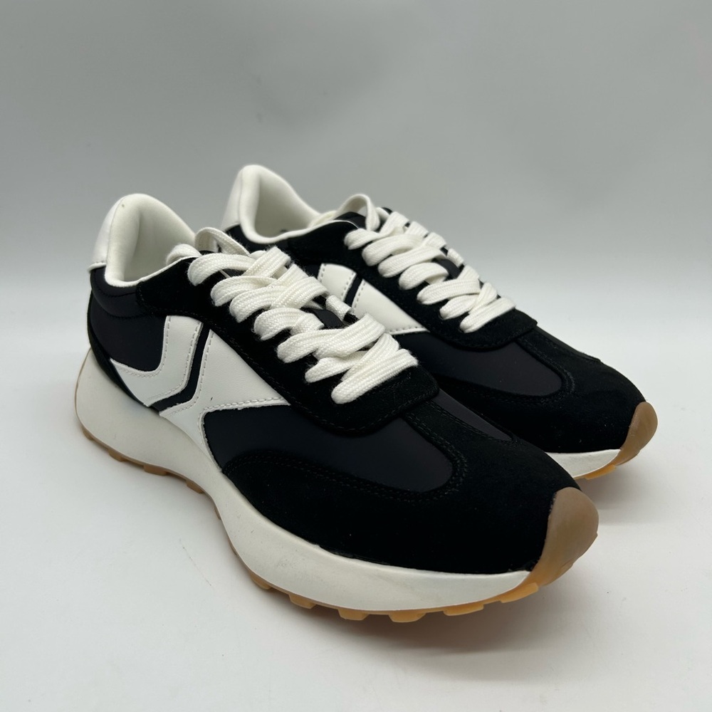 Steve Madden Kendrix Black White Lace-Up Sneakers Women’s Sz 8 New With Box - Picture 3 of 10